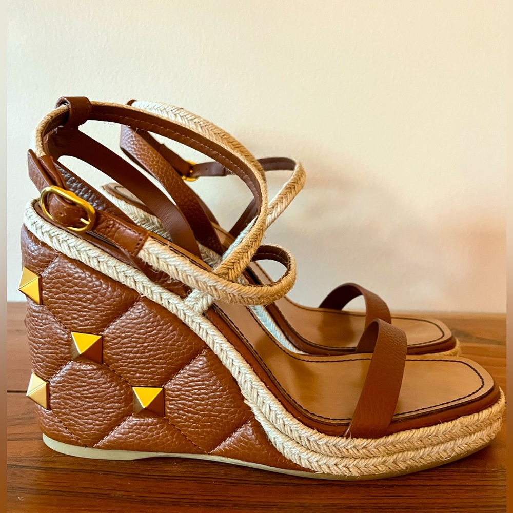 Valentino Roman Rockstud Quilted Espadrille Wedge Sandals sz EU42